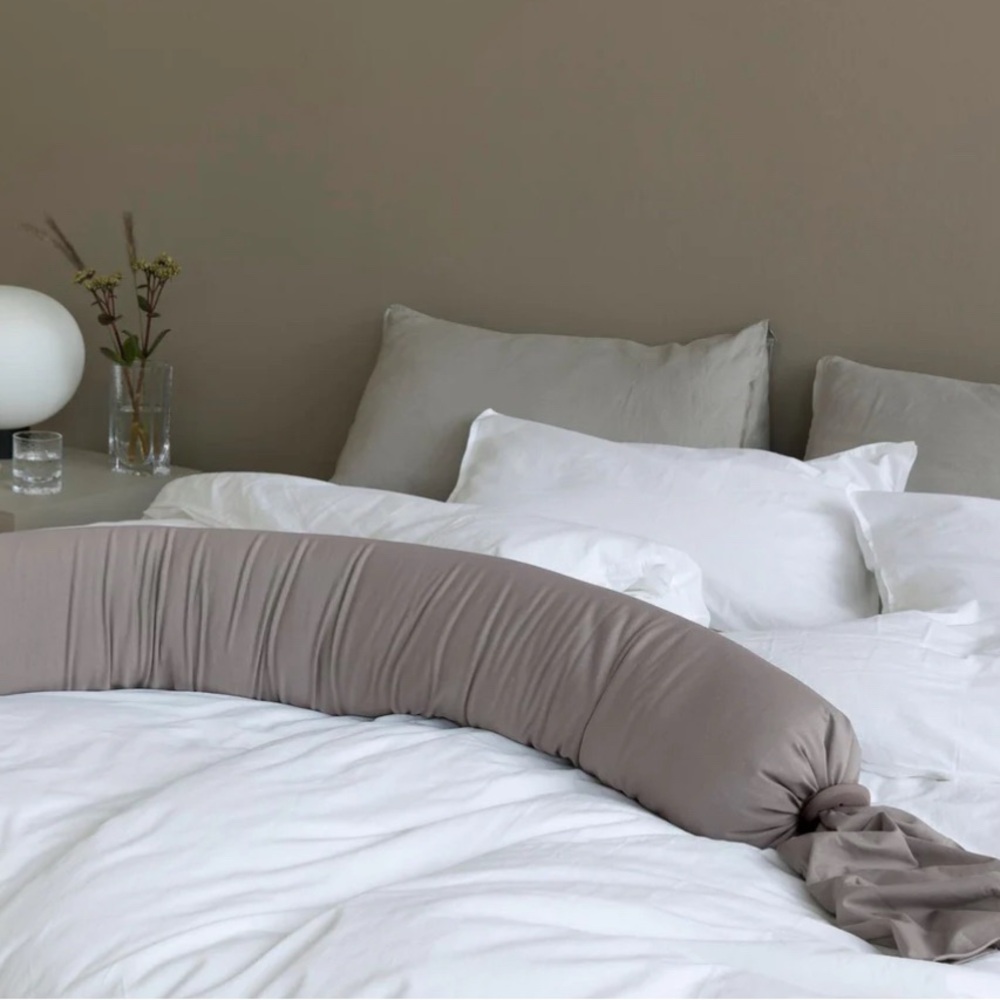NWT bbhugme Pregnancy Pillow in Stone